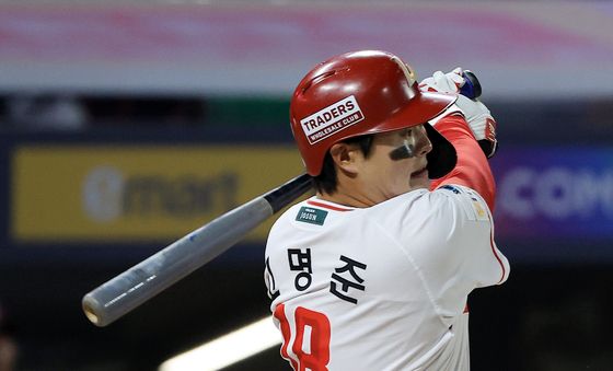 고명준의 시원한 안타