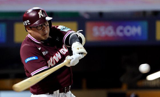 안치홍 '한 방 날려주지'