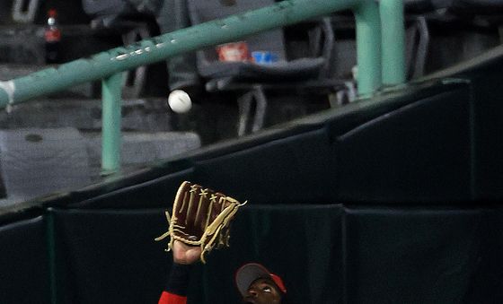 에레디아 '왼쪽은 내게 맡겨'