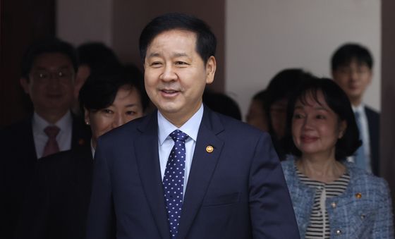 비상경제본부회의 참석하는 구윤철 부총리