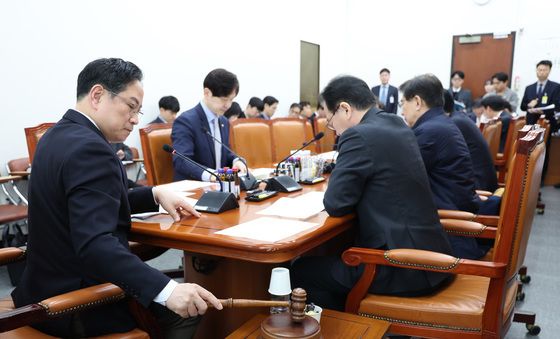 조세소위원회 개의하는 박수영