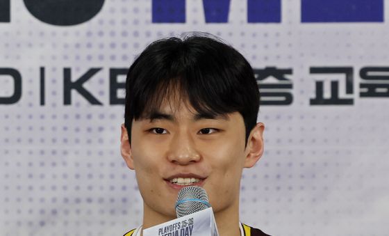 포부 밝히는 LG 유기상