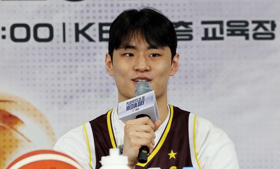 플레이오프 포부 밝히는 LG 유기상