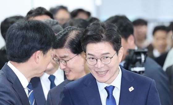 정원오 후보 '미소'