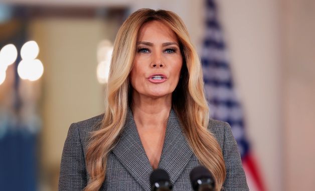 '갑작스런 성명' 멜라니아, "엡스타인에게서 트럼프 소개받지 않았다"