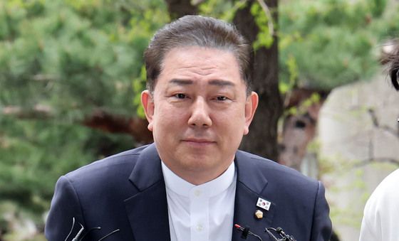 7차 경찰 조사 출석하는 김병기