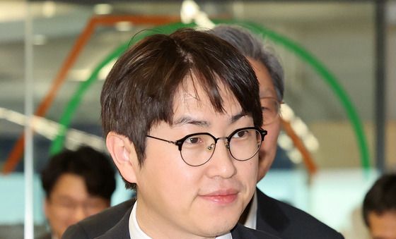 회의장 입장하는 하정우 AI수석