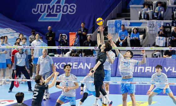 남자배구 챔피언 결정전 5차전 '치열하네'