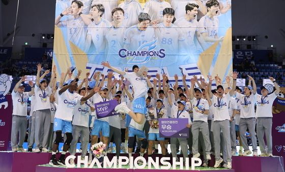 대한항공, 2년 만에 V리그 통합우승