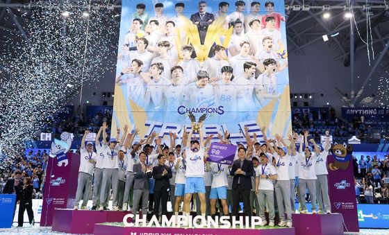 대한항공 '기쁨의 트레블 달성'