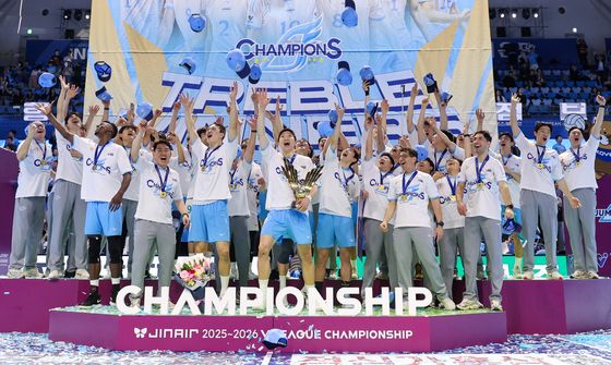 기쁨의 모자 던지는 대한항공