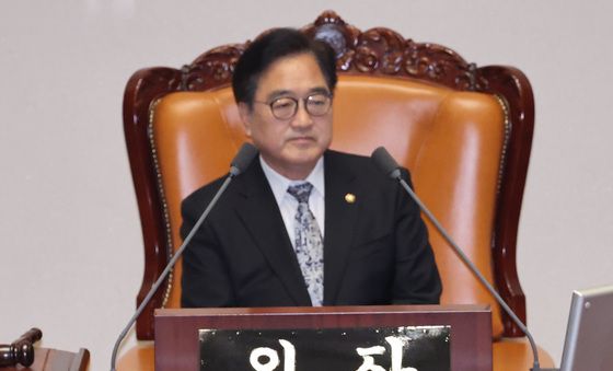 추경안 심사 보고하는 진성준 예결위원장