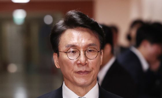 국무회의 참석하는 김민석 총리