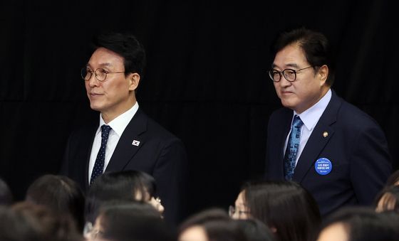 임시정부수립 기념식 참석하는 김민석·우원식