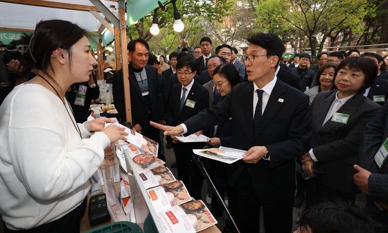 질의하는 김민석 총리