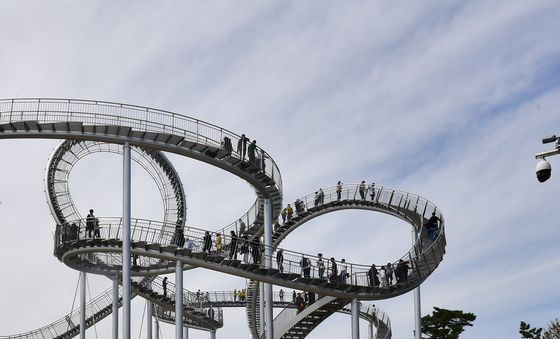다함께 스페이스워크 걸어 보세요