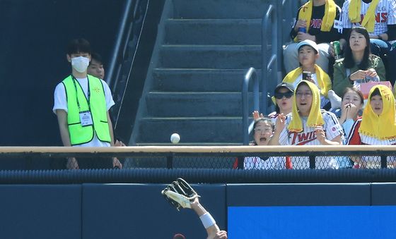 박해민 '깔끔한 캐치'