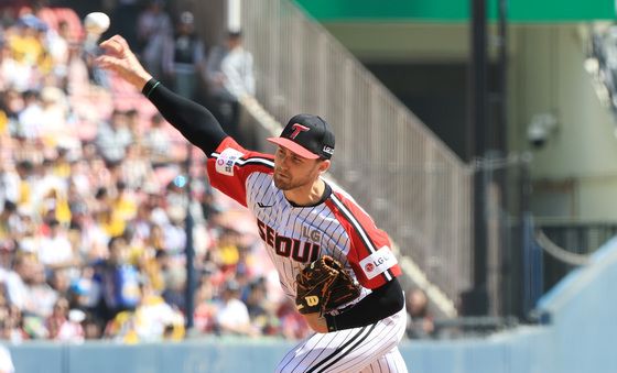 역투하는 LG 톨허스트