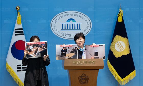 수원지검 현장조사 관련 기자회견하는 서영교 위원장