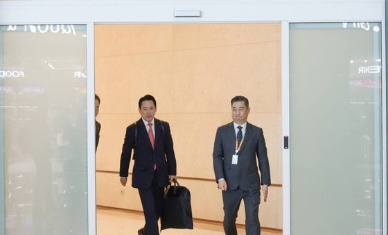 미국 출국길 오르는 장동혁 대표