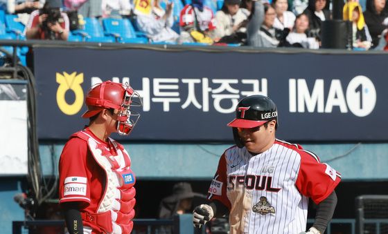 홈으로 들어오는 문보경