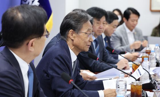 중동전쟁 경제대응특위 주재하는 유동수