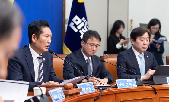 정청래 "국민 눈살 찌푸리게 하면 단호 조치…목표 높게·자세는 낮게"