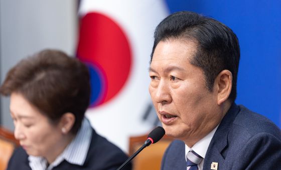 최고위 모두발언하는 정청래 대표