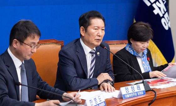 모두발언하는 정청래