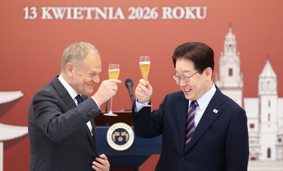 건배 하는 이재명 대통령·투스크 총리