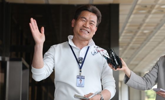 입장 밝히는 전한길