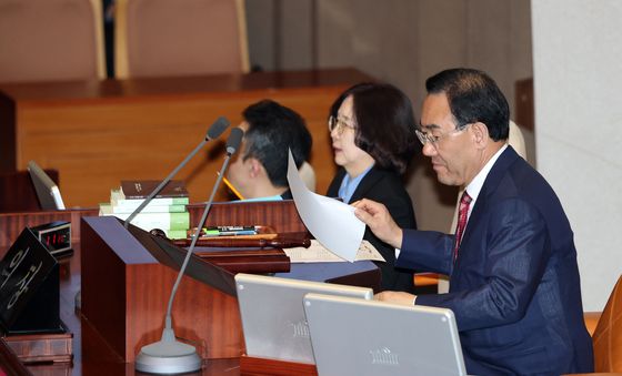 의장석 자리한 주호영 국회부의장