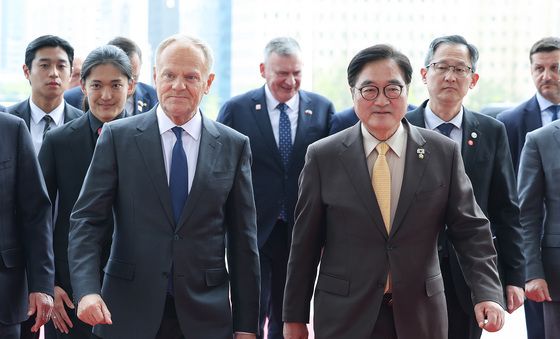 폴란드 총리 접견하는 우원식 의장