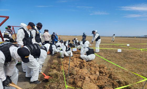 구역별로 이뤄지는 수색