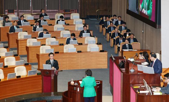 대정부질문 답변하는 김민석 국무총리