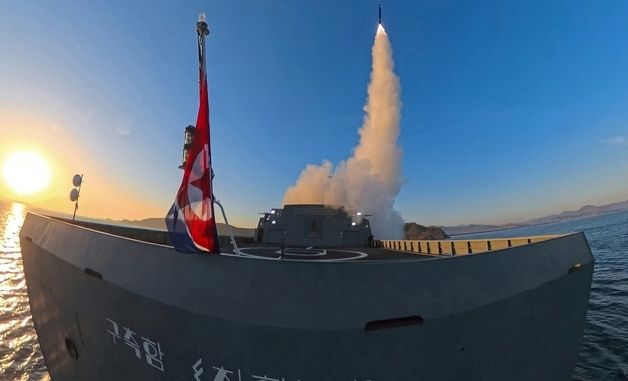 김정은 "핵전쟁억제력 강화는 최중대 과업"