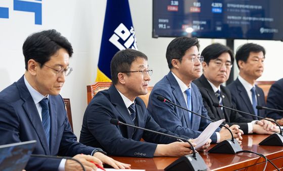 모두 발언하는 한병도 민주당 원내대표