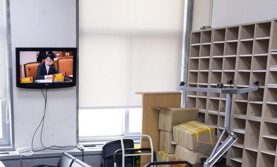 미소 띈 박상용 검사