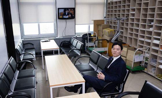 '증인선서 거부' 국정조사 청문회 퇴장한 박상용 검사