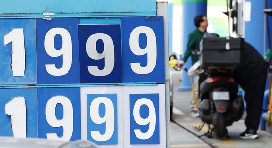 국내  평균 휘발유 가격 2000원 돌파 초읽기