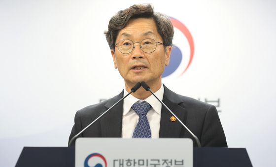 유가 불안 대응 나선 권익위, 불법 석유 유통 집중 단속