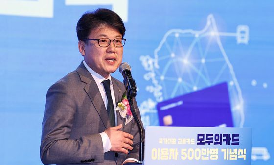 축사하는 진성준 국회 예결위원장