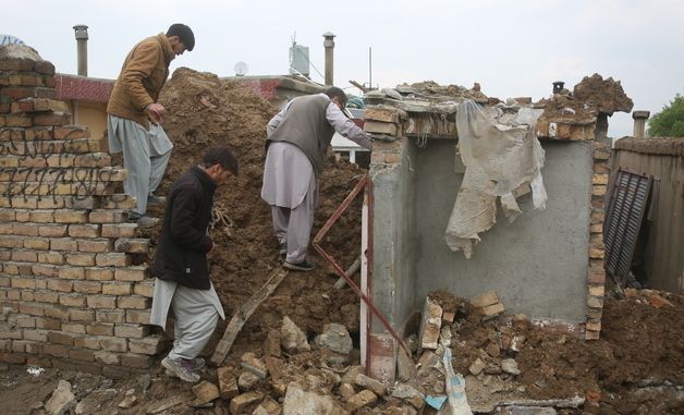[포토] 폭우로 피해 본 아프가니스탄 수도 카불