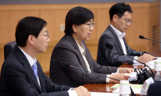 민연금기금운용위원회 모두 발언하는 정은경 장관