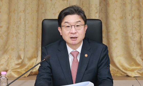 모두발언하는 이억원 금융위원장