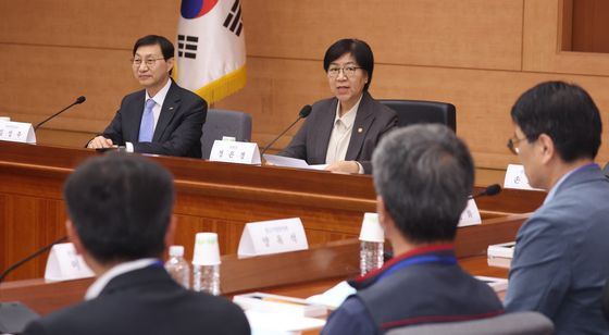 국민연금기금운용위원회 발언하는 정은경 장관