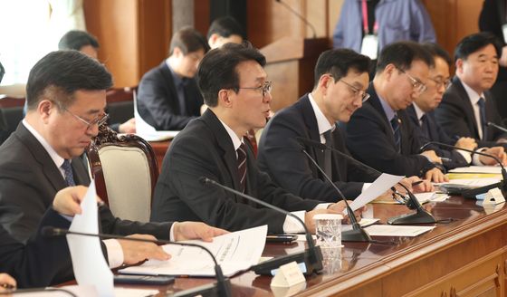 김민석 총리, 공명선거 관계장관회의 주재