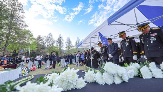 대전현충원에서 열린 故박승원·노태영 소방관 안장식