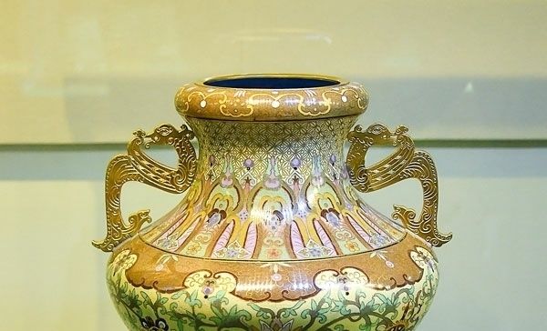 북중 우호관계 보여주는 '경태람꽃병'