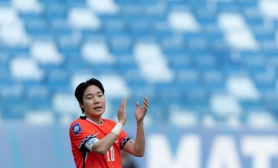 격려하는 이금민